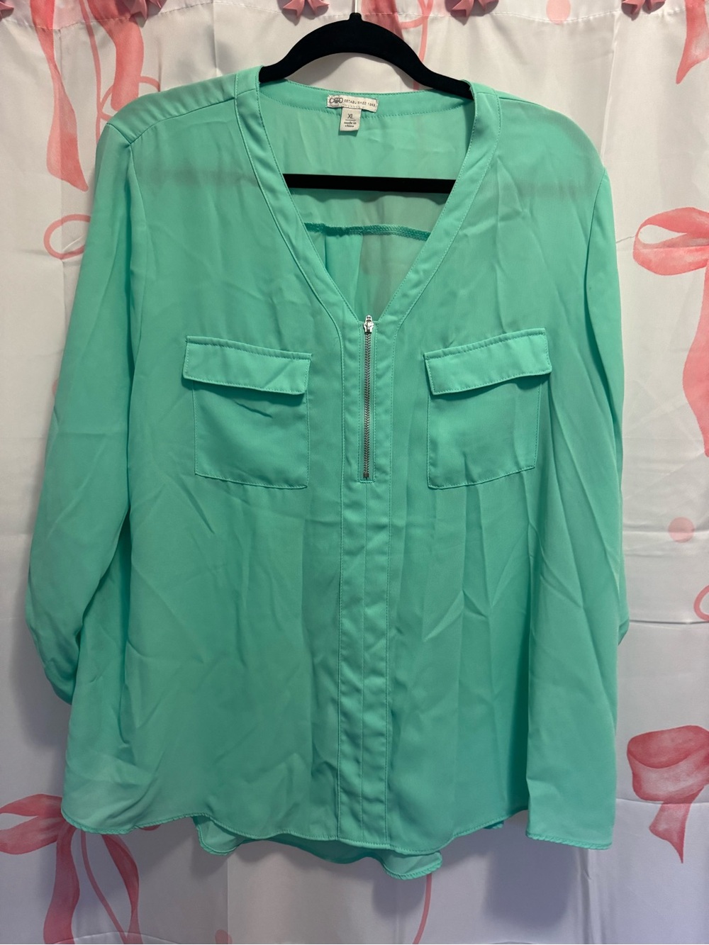 Cato Mint Green Button-Down Style V-Neck Blouse with Chest Pockets
